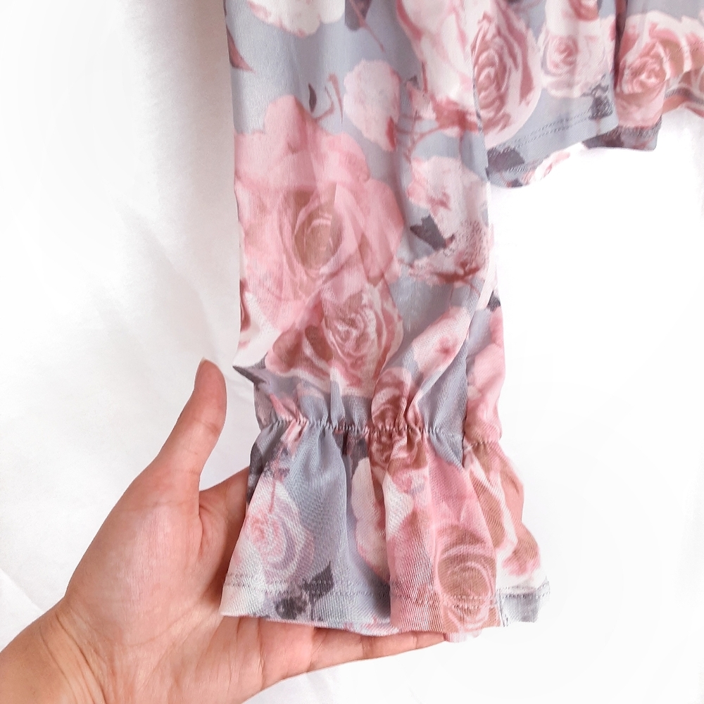 MIAMI Myley Floral Long Sleeve V-Neck Ruffled Sleeves Peplum Top Size Small - Picture 5 of 9